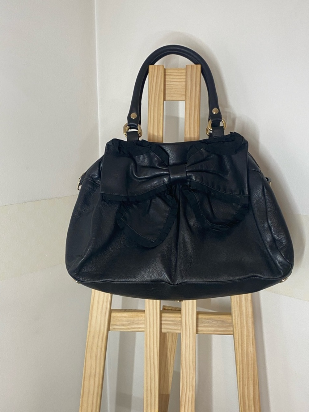 RED Valentino Black Leather Bow Satchel – Slouchy Shoulder Bag, Gold Hardware